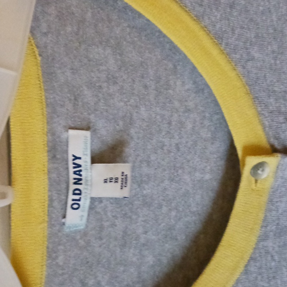 Old Navy Gray and Yellow Sweater - Picture 3 of 6